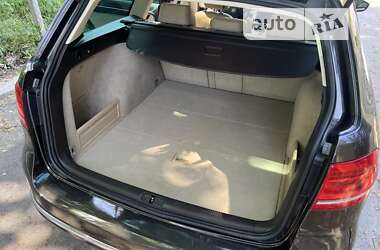 Универсал Volkswagen Passat 2011 в 