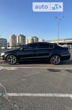 Седан Volkswagen Passat 2005 в Киеве