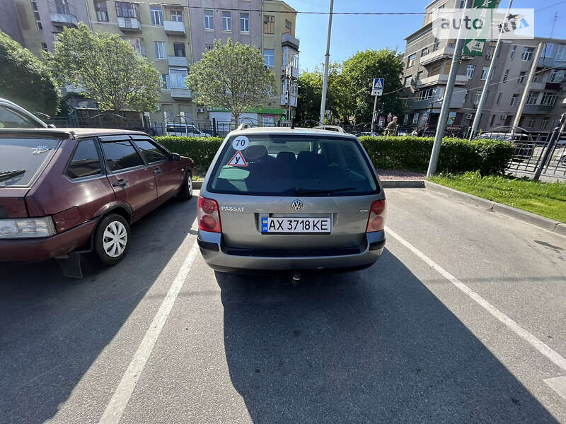 Универсал Volkswagen Passat 2003 в Харькове