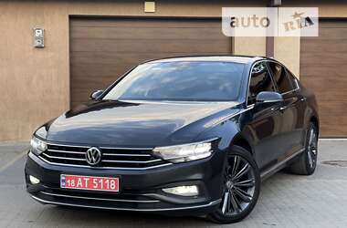 Седан Volkswagen Passat 2020 в 