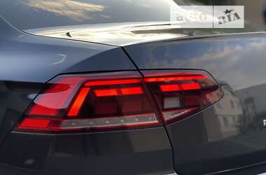 Седан Volkswagen Passat 2020 в 