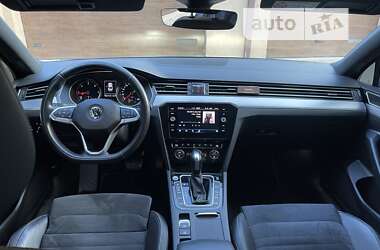 Седан Volkswagen Passat 2020 в 