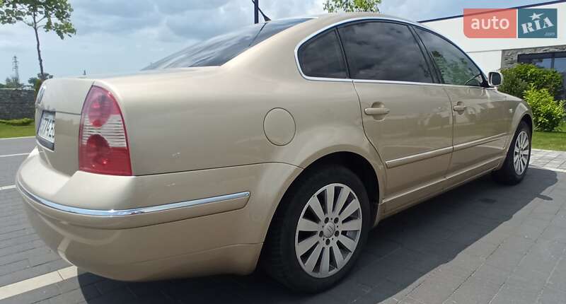 Седан Volkswagen Passat 2001 в Мукачево