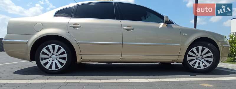 Седан Volkswagen Passat 2001 в Мукачево