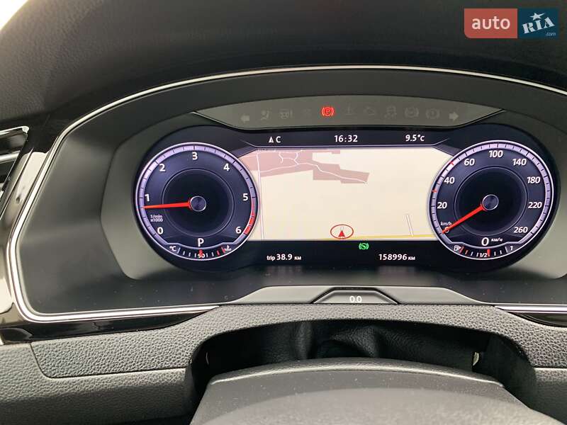 Універсал Volkswagen Passat 2015 в Львові