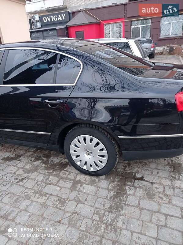 Седан Volkswagen Passat 2006 в Дубно