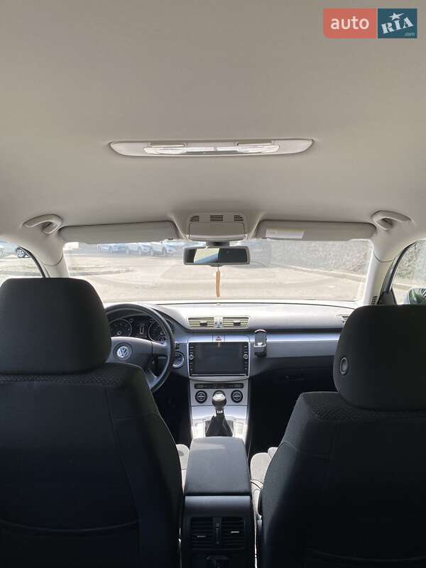 Універсал Volkswagen Passat 2009 в Києві