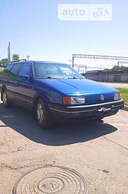 Универсал Volkswagen Passat 1993 в Знаменке