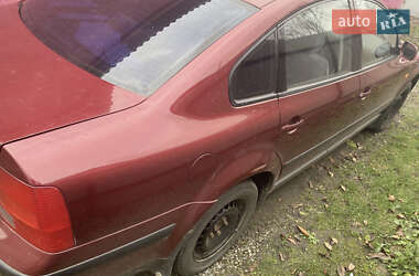 Седан Volkswagen Passat 1998 в Борисполі