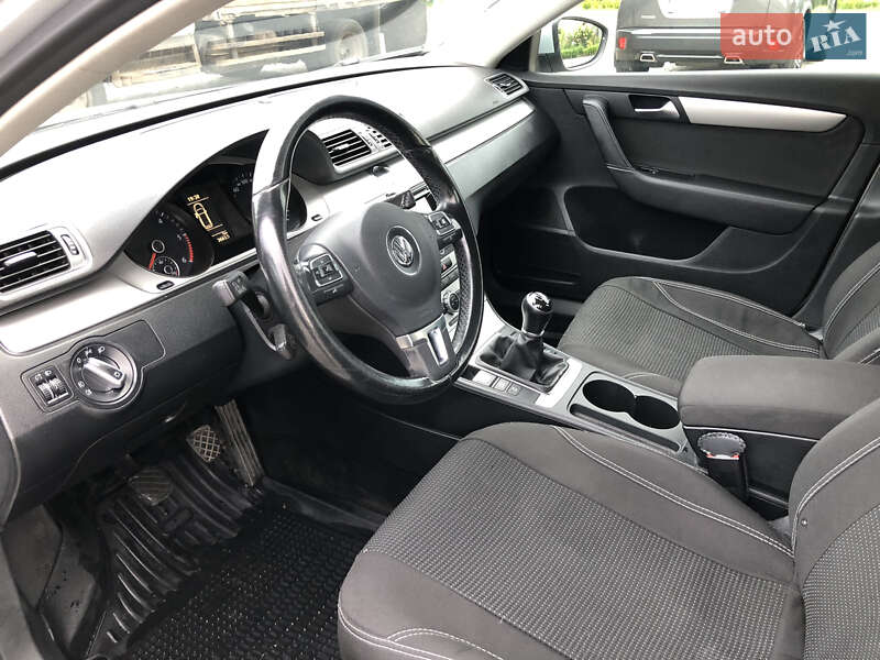 Универсал Volkswagen Passat 2014 в Золочеве