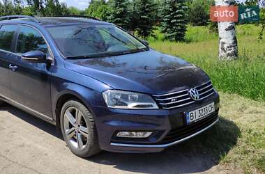 Універсал Volkswagen Passat 2012 в Полтаві