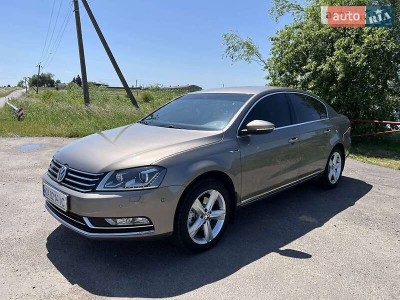 Volkswagen Passat 2011