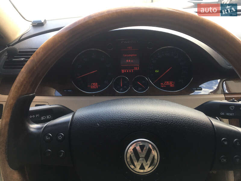 Седан Volkswagen Passat 2005 в Вінниці