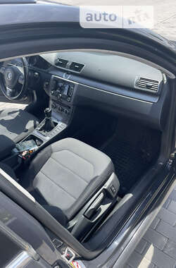Универсал Volkswagen Passat 2013 в 