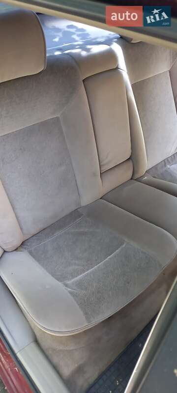 Седан Volkswagen Passat 1996 в Киеве