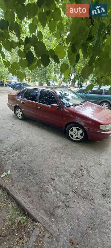 Седан Volkswagen Passat 1996 в Киеве