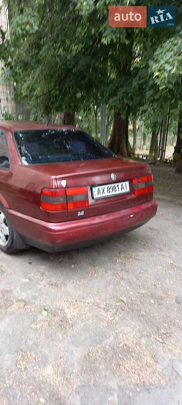 Седан Volkswagen Passat 1996 в Киеве