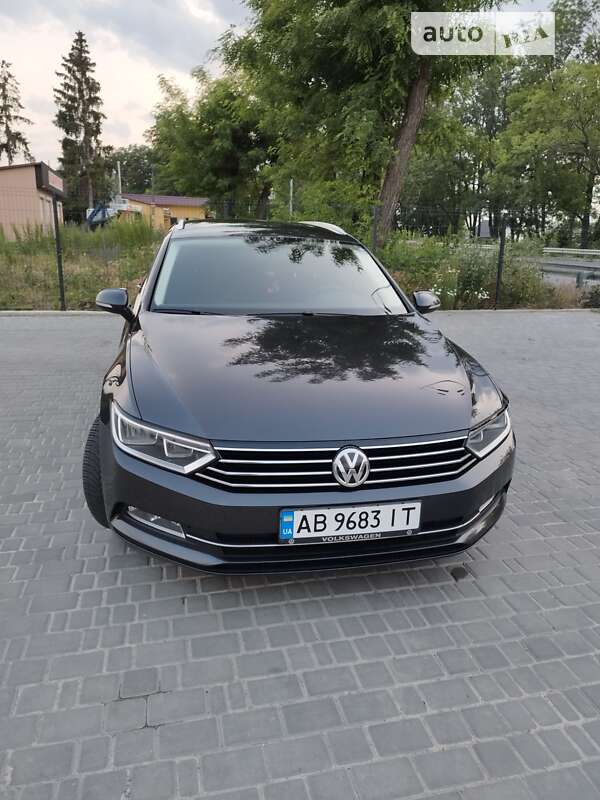 Універсал Volkswagen Passat 2018 в Вінниці