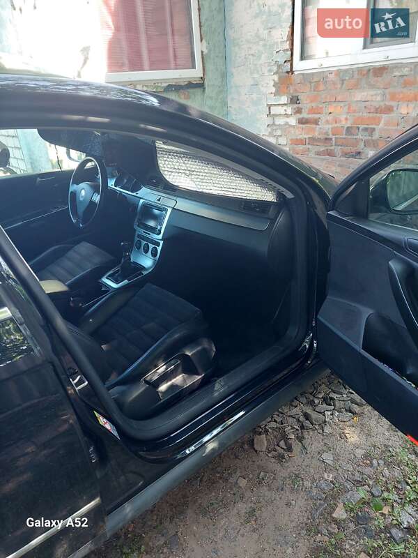 Универсал Volkswagen Passat 2009 в Харькове