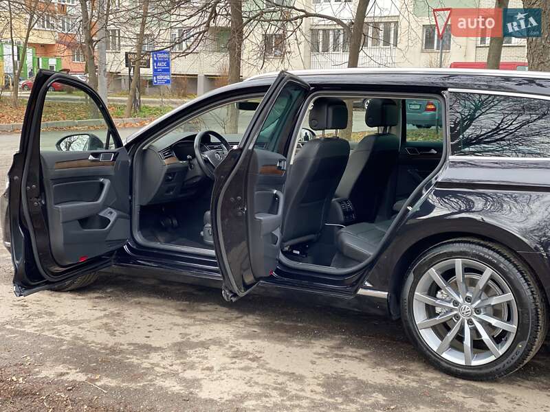 Універсал Volkswagen Passat 2015 в Бершаді