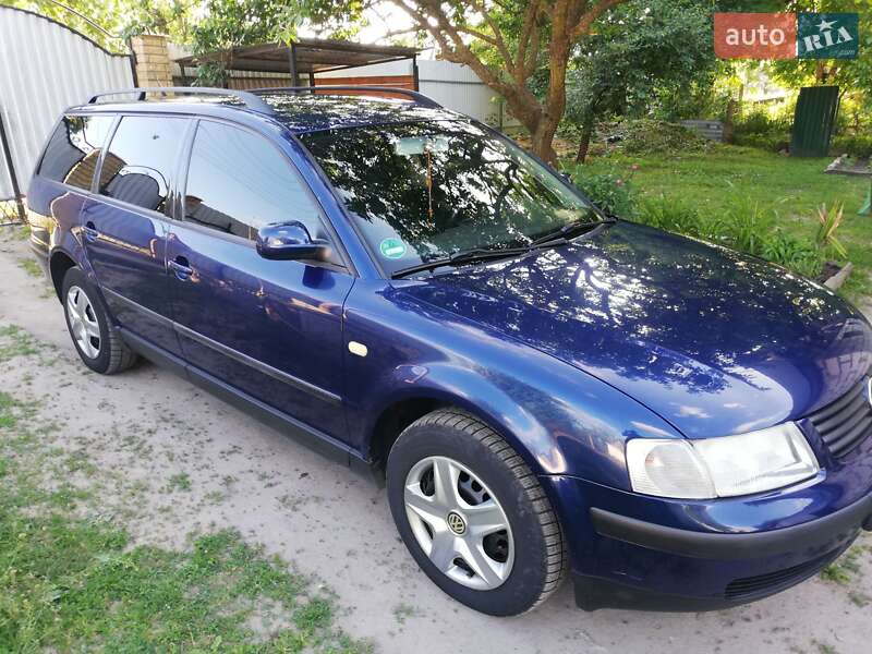 Универсал Volkswagen Passat 2000 в Полонном
