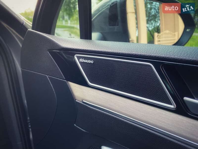 Универсал Volkswagen Passat 2015 в Киеве