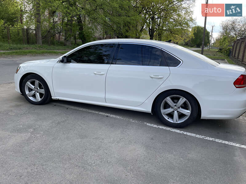 Седан Volkswagen Passat 2013 в Маньковке