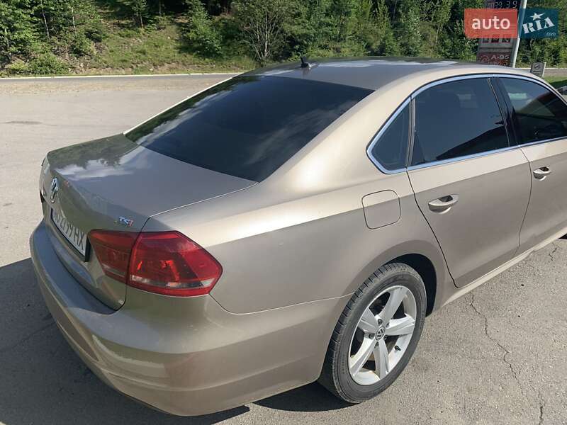 Седан Volkswagen Passat 2015 в Хусті