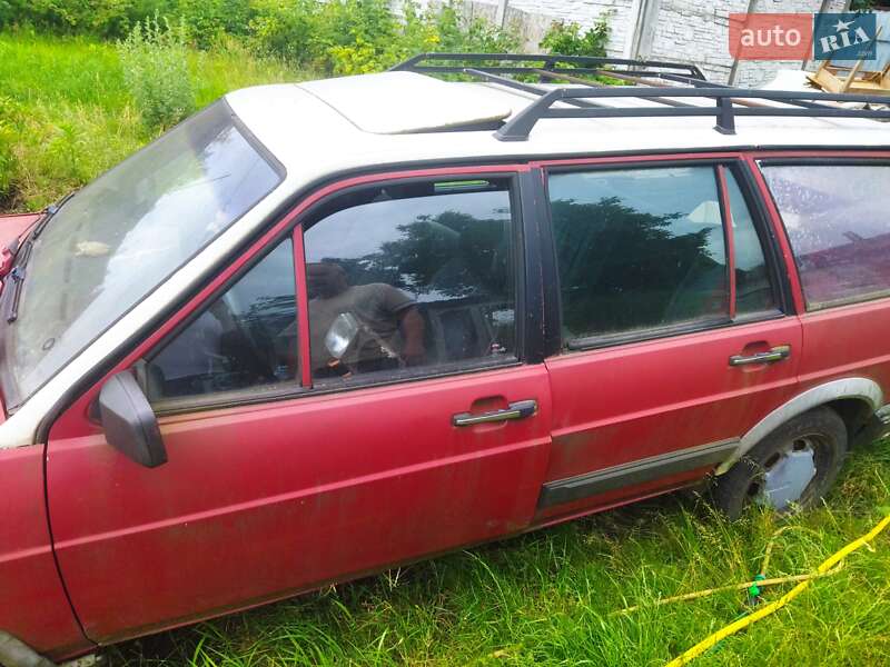 Универсал Volkswagen Passat 1985 в Житомире