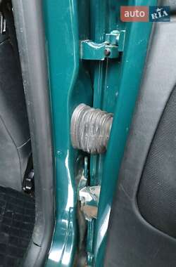 Седан Volkswagen Passat 1998 в 