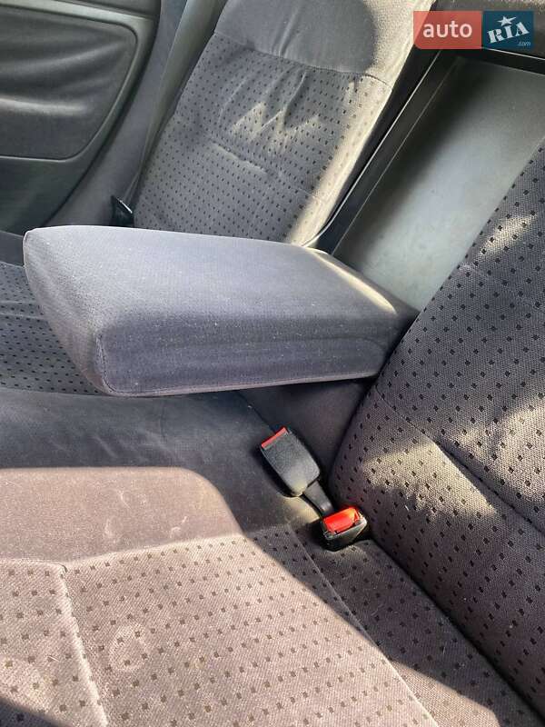 Седан Volkswagen Passat 1997 в Запоріжжі