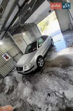 Седан Volkswagen Passat 2002 в Виннице