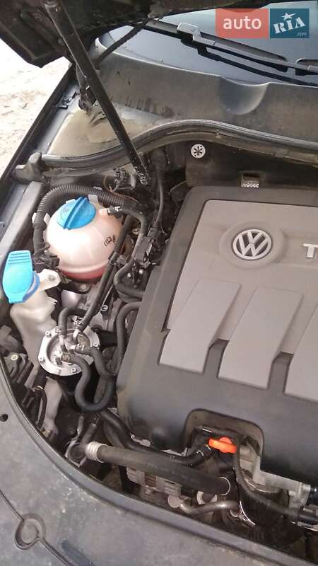 Універсал Volkswagen Passat 2010 в Іршаві