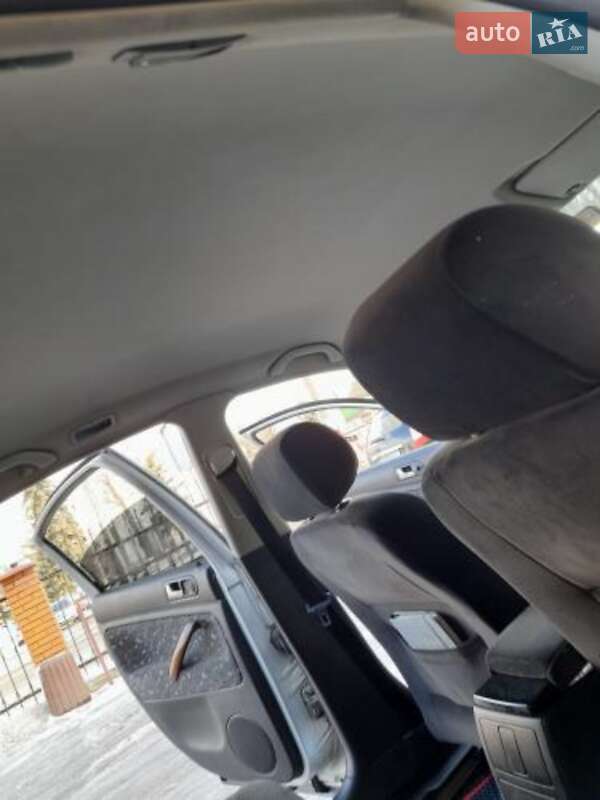 Седан Volkswagen Passat 2002 в Виннице