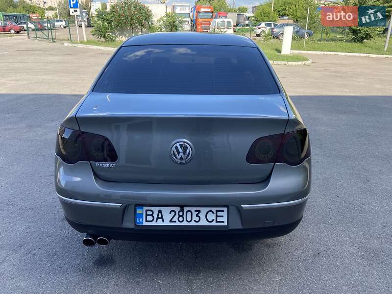 Седан Volkswagen Passat 2008 в Киеве