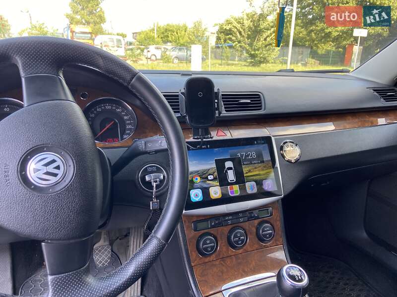 Седан Volkswagen Passat 2008 в Киеве