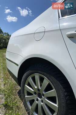 Седан Volkswagen Passat 2007 в 