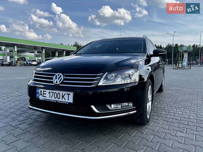 Универсал Volkswagen Passat 2011 в Днепре