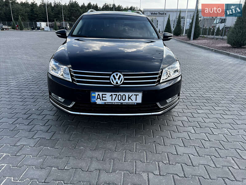 Универсал Volkswagen Passat 2011 в Днепре