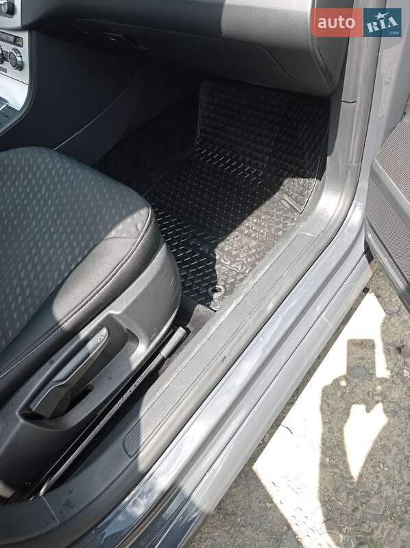 Универсал Volkswagen Passat 2012 в Ковеле