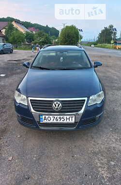 Универсал Volkswagen Passat 2006 в Сваляве