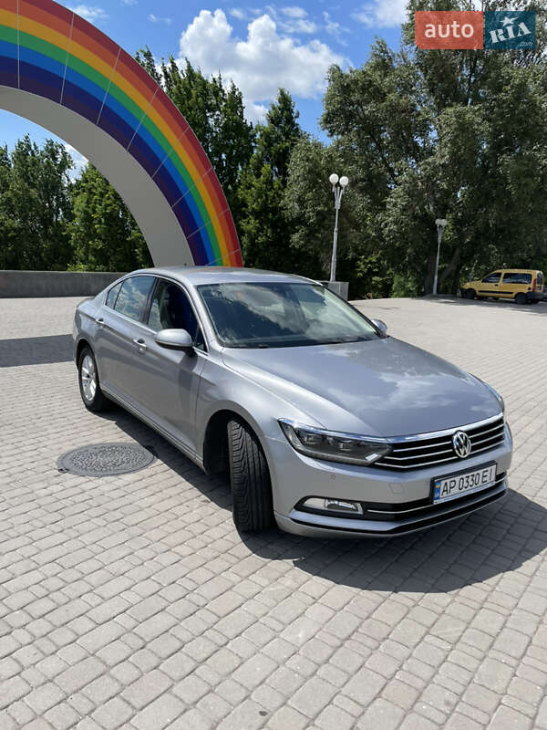 Седан Volkswagen Passat 2019 в Запорожье