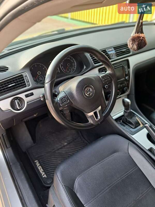 Седан Volkswagen Passat 2012 в Бершади