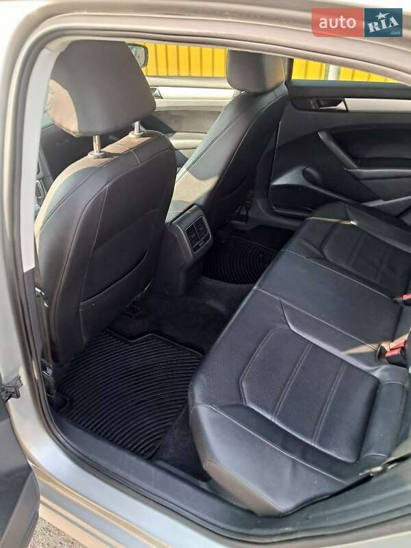 Седан Volkswagen Passat 2012 в Бершади