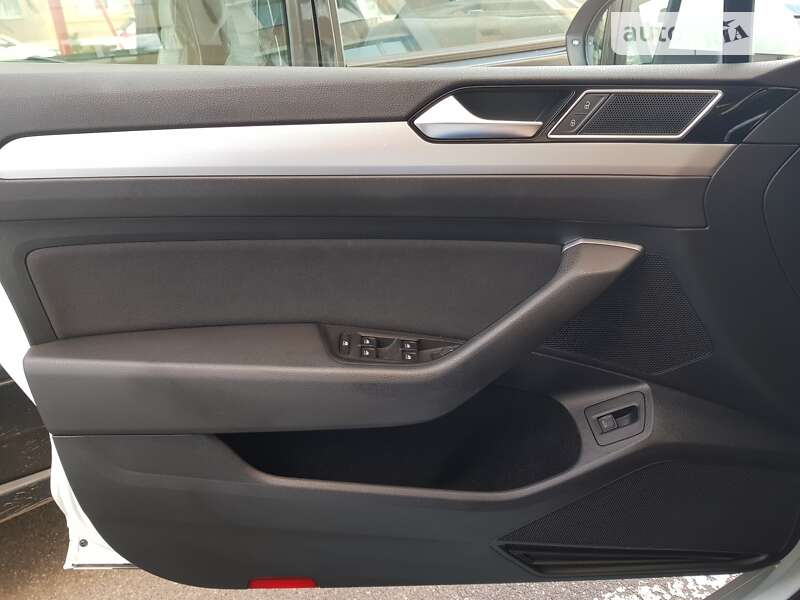 Универсал Volkswagen Passat 2016 в Виннице