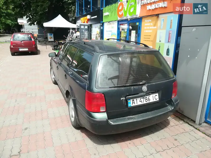 Універсал Volkswagen Passat 1998 в 