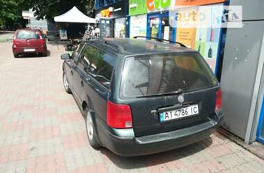 Универсал Volkswagen Passat 1998 в Киеве