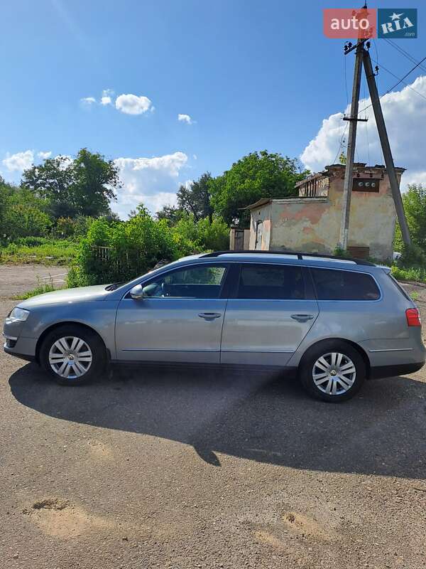 Универсал Volkswagen Passat 2010 в Самборе
