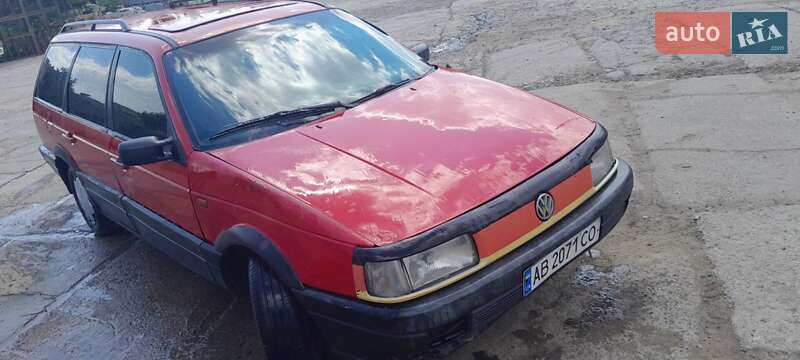 Універсал Volkswagen Passat 1992 в Миколаєві