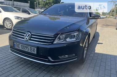 Седан Volkswagen Passat 2011 в Николаеве